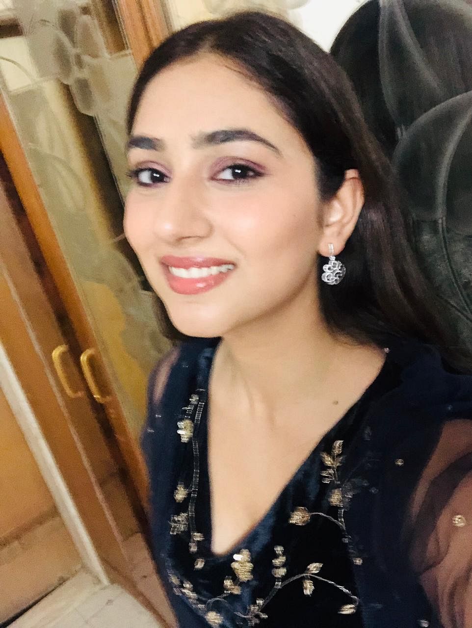 Disha Parmar in PNG Jeweller's diamond jewellery for a wedding event